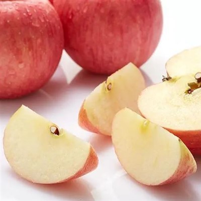 Вкусни ябълки Fuji